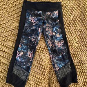 Lululemon Floral Cropped Leggings
